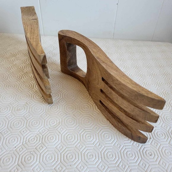 Vintage Wooden Salad Forks ~ Beautiful look for your family gatherings - Picture 2 of 4